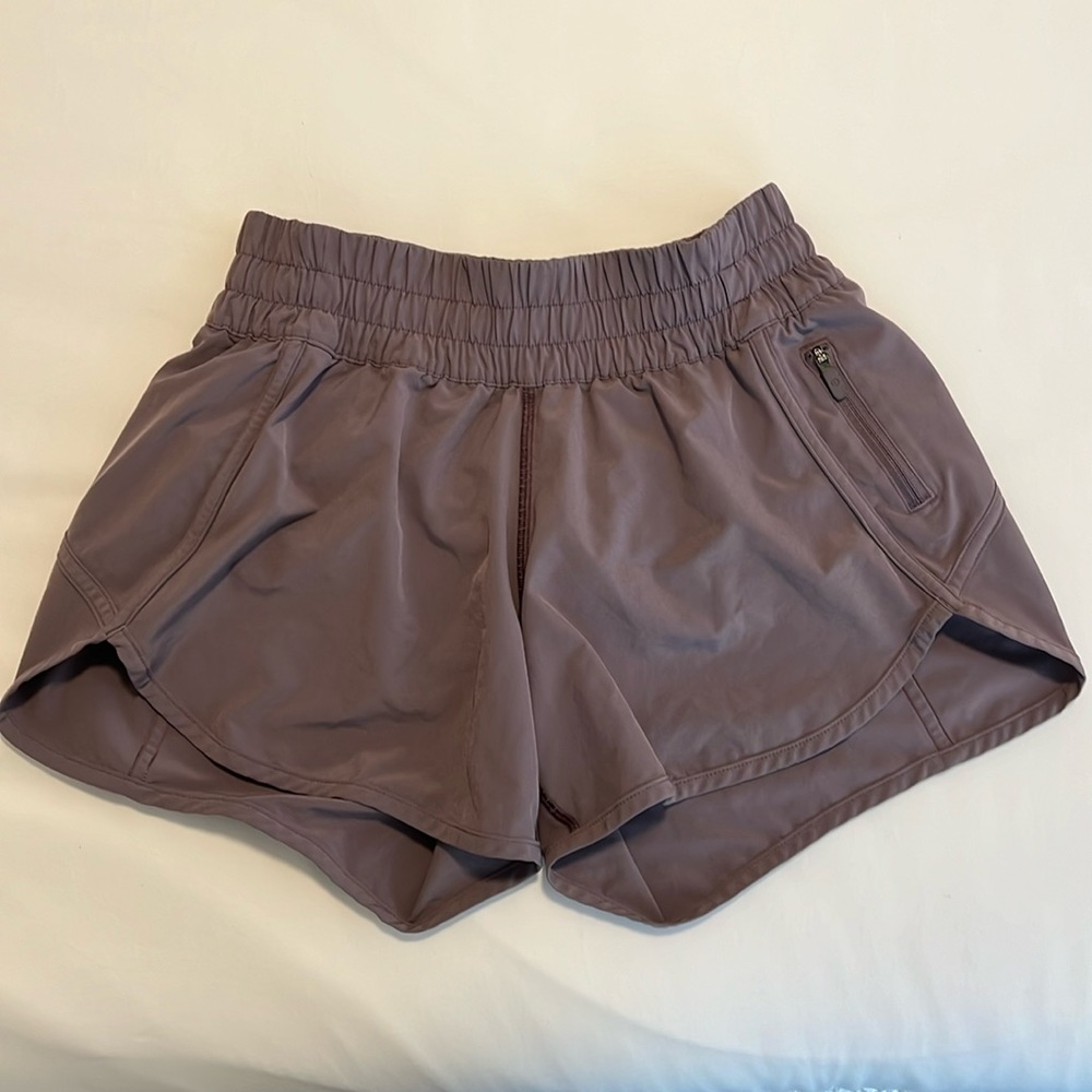 Lululemon Tracker Short 4”
